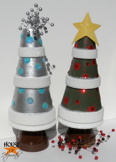 Terra Cotta Christmas Tree craft