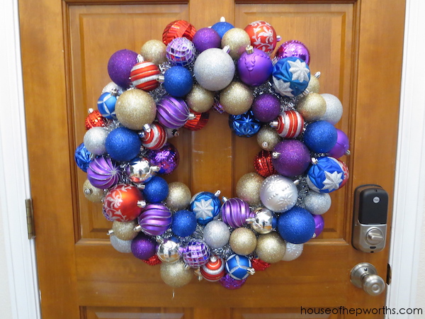 Make your own fancy ORNAMENT WREATH! Easy and inexpensive
